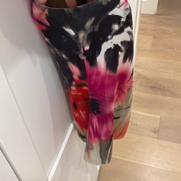 Elie Tahari Silk Shell Top S Abstract Print Floral Blouse Sleeveless Lined Taupe - Picture 8 of 9